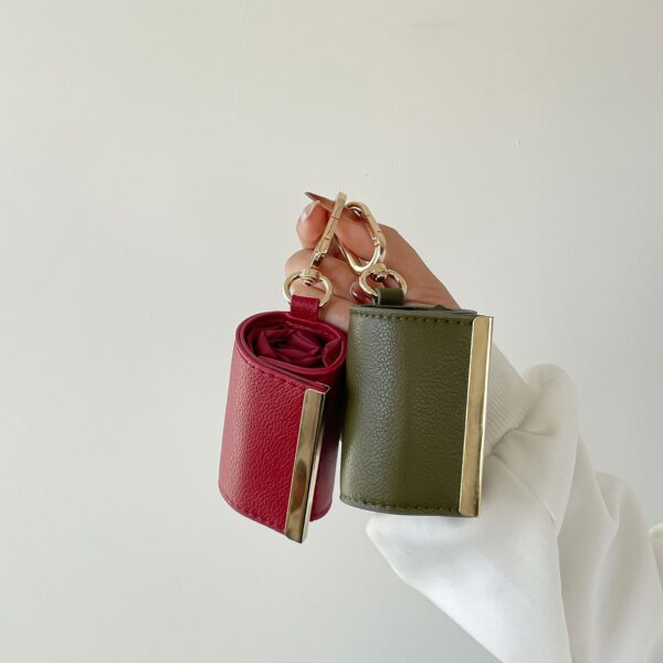 3352c1e4-393f-452e-bbe9-1c72b934bce3.jpg Women's Handbag With Key-ring Design Lightweight Shoulder Bag